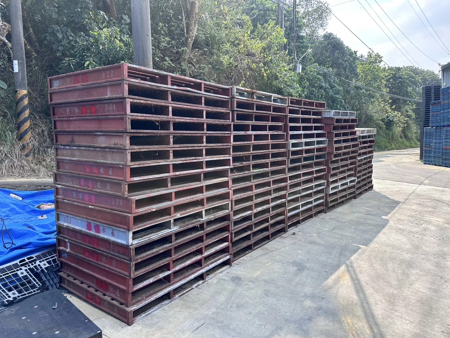 《型號:E》中古鐵棧板 (162*130*14cm)