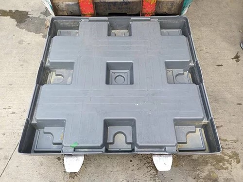 《型號:U》中古塑膠棧板 (113*115*17)