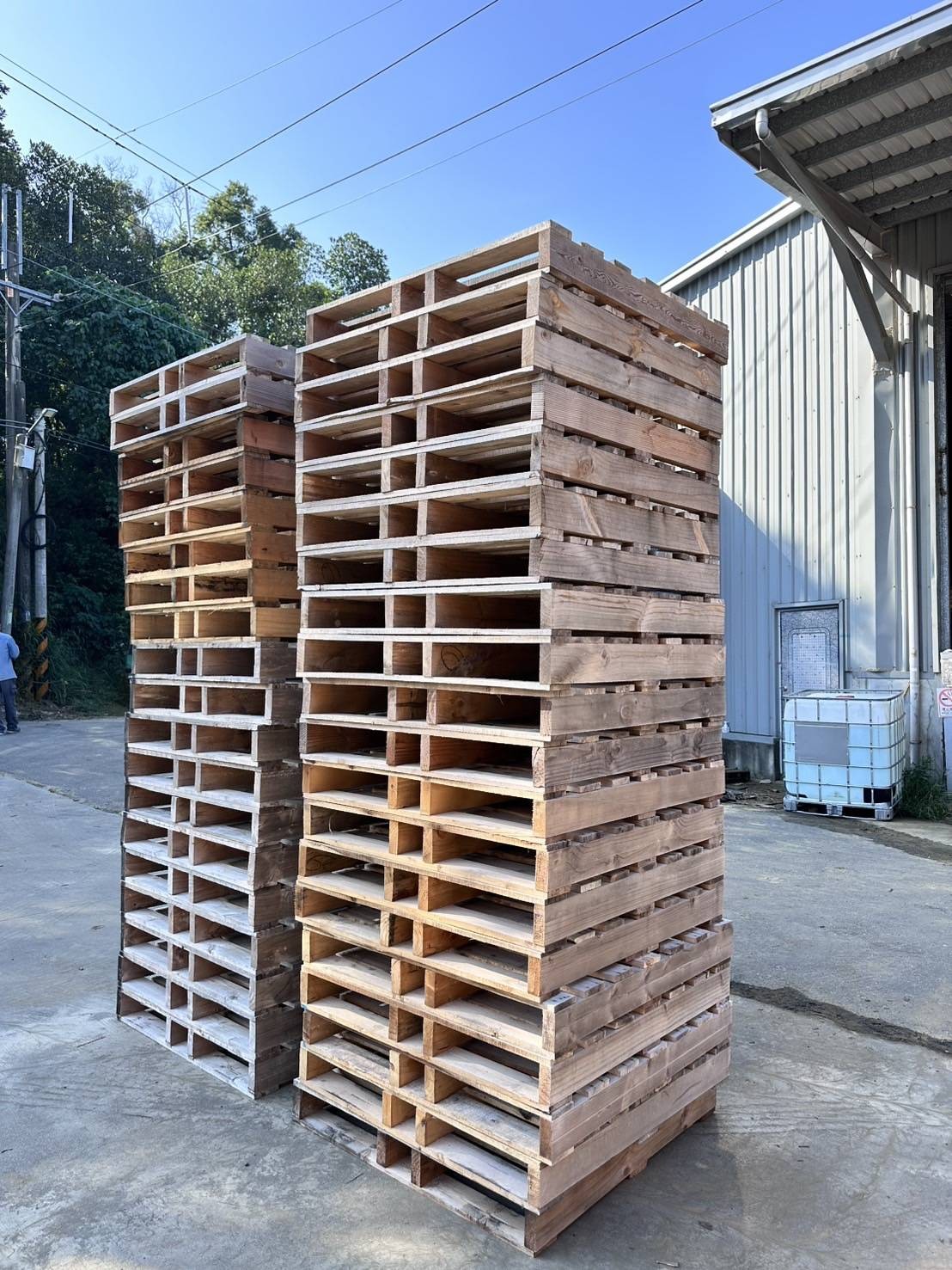 《型號:B》中古美式木製棧板 (100*100*13)四支腳