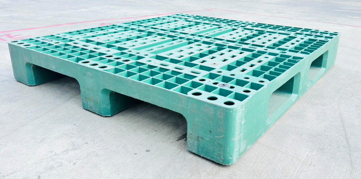 《型號:A4》中古網狀川字塑膠棧板 (120*110*17)