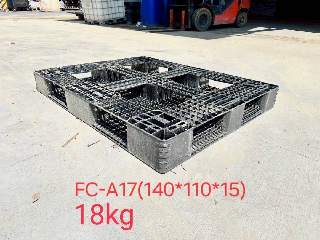 《型號:A17》中古網狀田字塑膠棧板 (140*110*15)