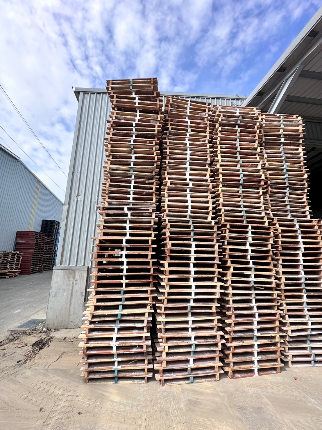 《型號:X》中古美式棧板 (100*90*10cm)-TE402