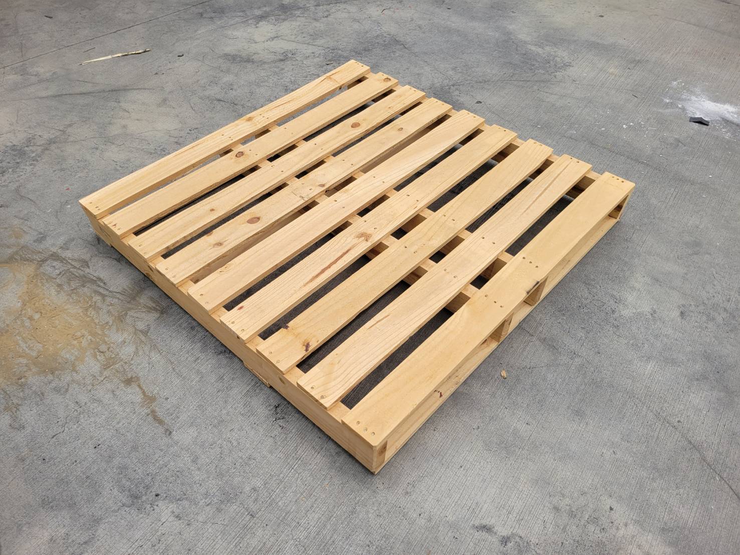 《型號:U》中古美式木製棧板(110*110*12)TE409