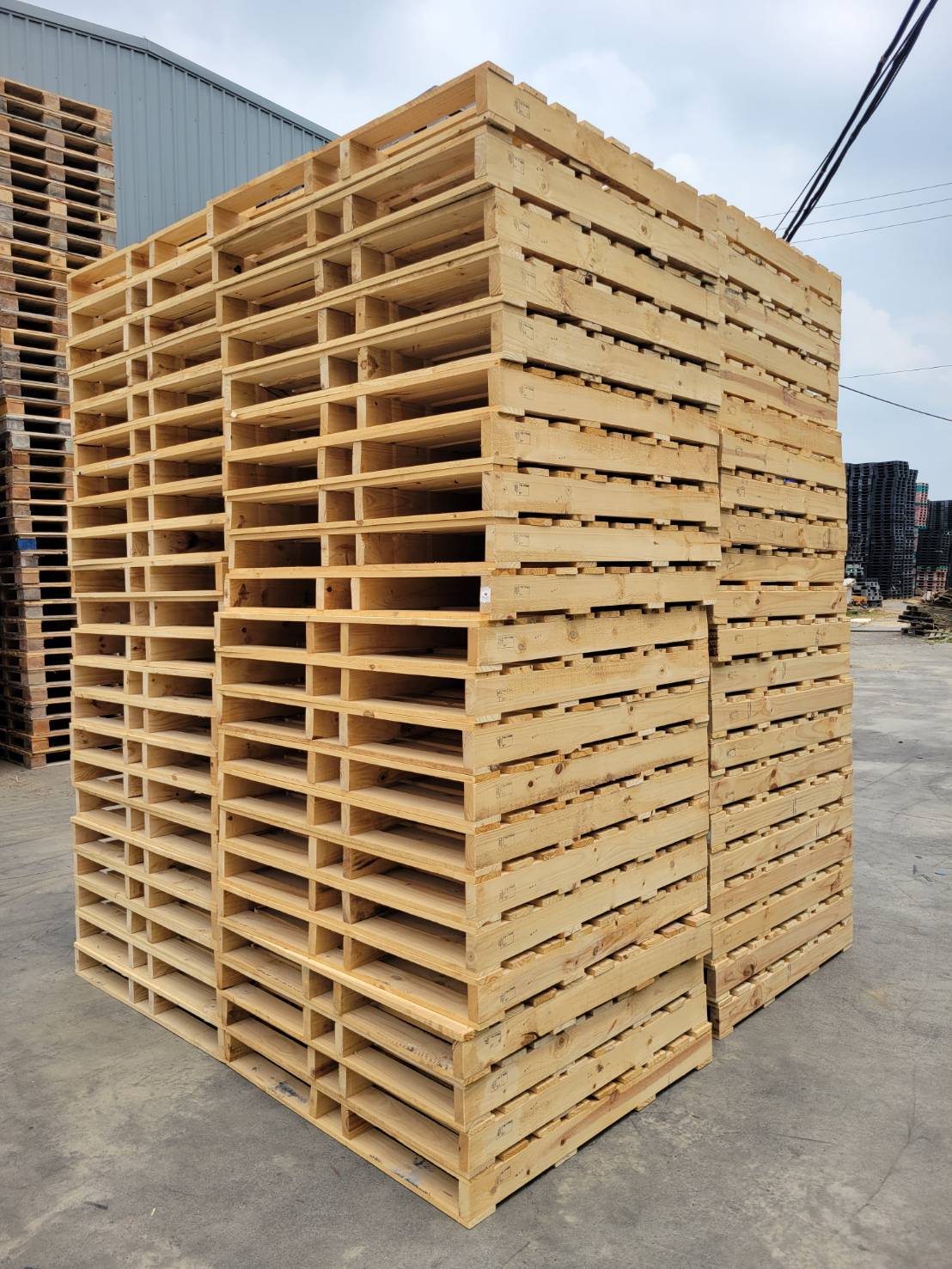 《型號:U》中古美式木製棧板(110*110*12)TE409