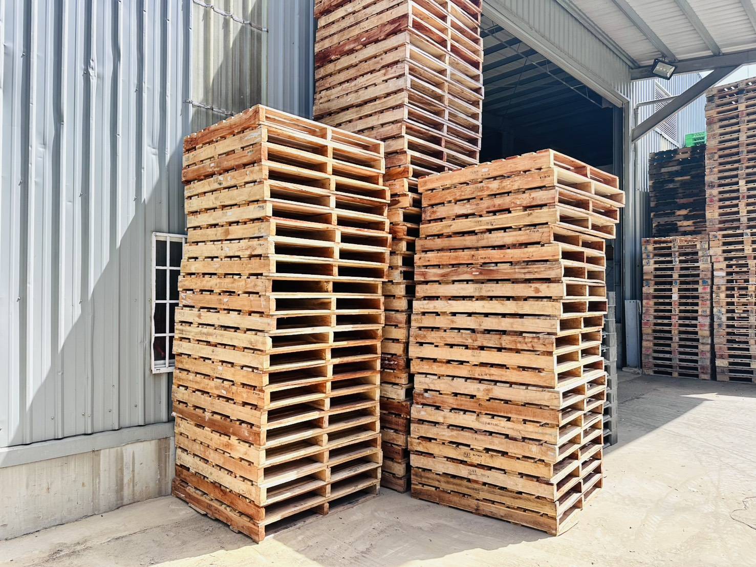 《型號:A9》中古美式木製棧板 (115*115*13)