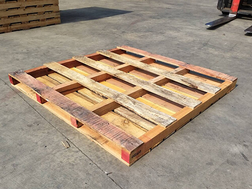 《型號:T》中古美式木製棧板 (115*114*9)