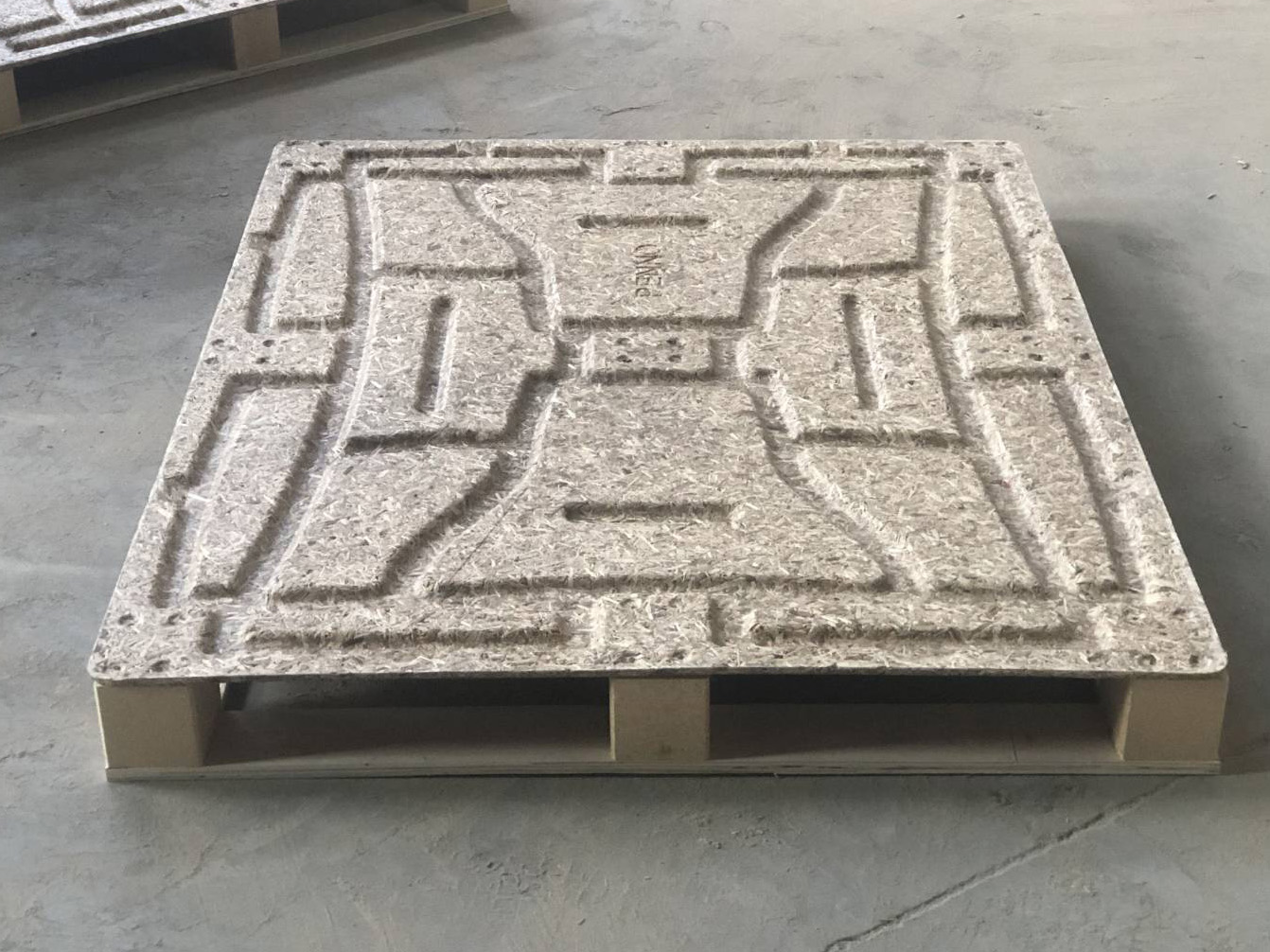 36. V-SA4-146114 平面板底部組合式綠色木屑環保棧板