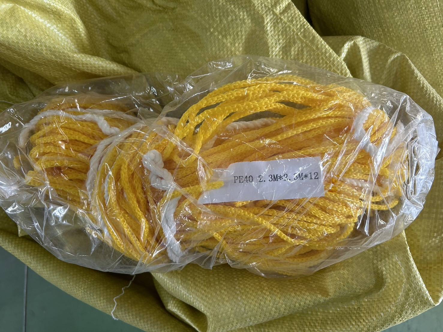 2.Q-輕型貨櫃格網(2.3M*2.3M*6mm)