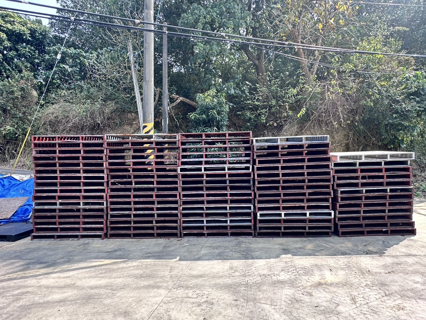 《型號:E》中古鐵棧板 (162*130*14cm)